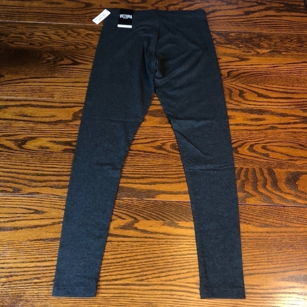 Victoria’s Secret Ankle Length Sport Leggings Size XS - Picture 3 of 6